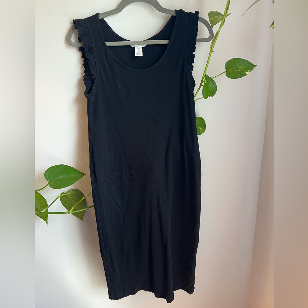 Black Sleeveless H&M Maternity Dress